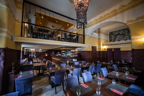 Indigo Pest — restaurant interior